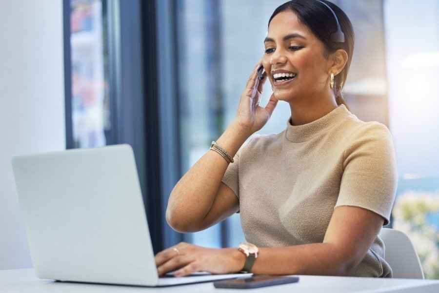 What Does A Sales Consultant Do