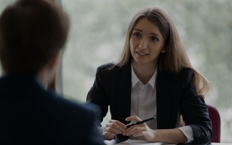 15 Ways To Sell Yourself In An Interview? Sample Answers