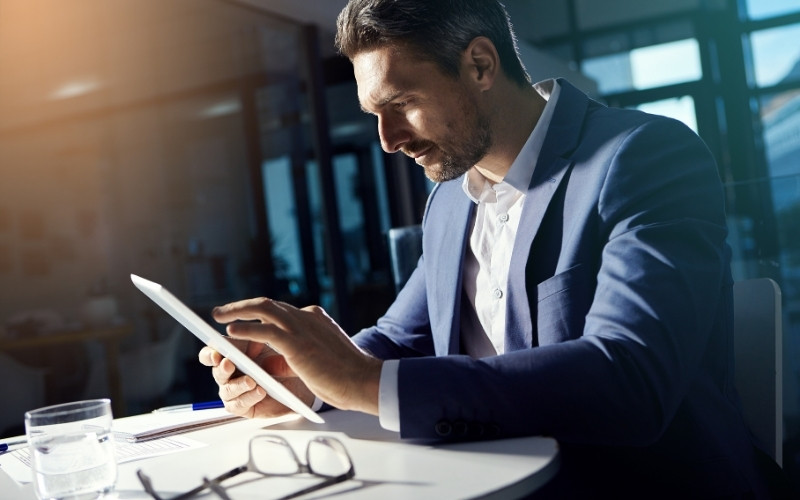 Recruit-Experienced-Channel-Sales-Professionals-Who-Consistently-Deliver-Results